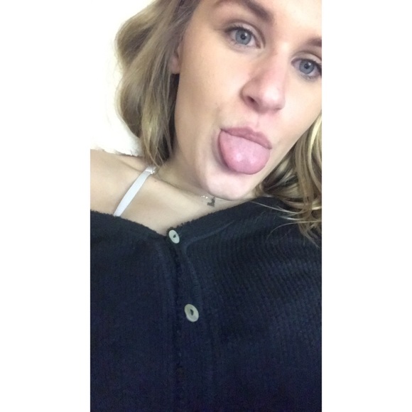 Meet your Posher, Rian - Picture 4 of 6